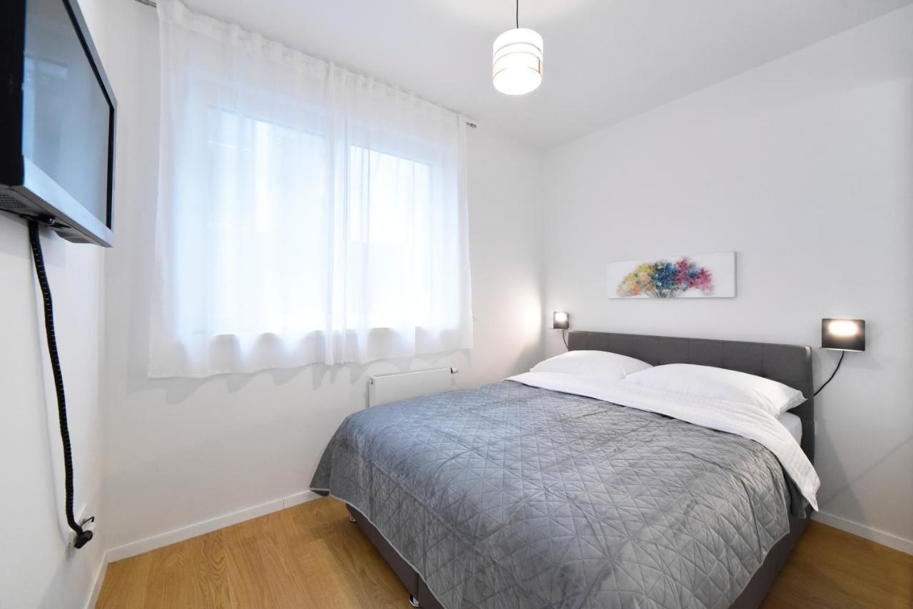 Ophelia Apartment With Parking Загреб Экстерьер фото